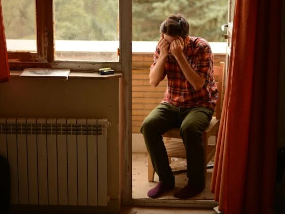 لماذا تشعر بالتعب الدائم؟ 5 أسباب علمية وحلول عملية لاستعادة طاقتك