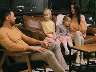 فن الحوار العائلي: كيف تبني جسور التفاهم مع من تحب؟