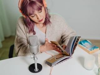 كيف تقرأ كتاباً كل أسبوع؟ استراتيجيات القراءة الذكية